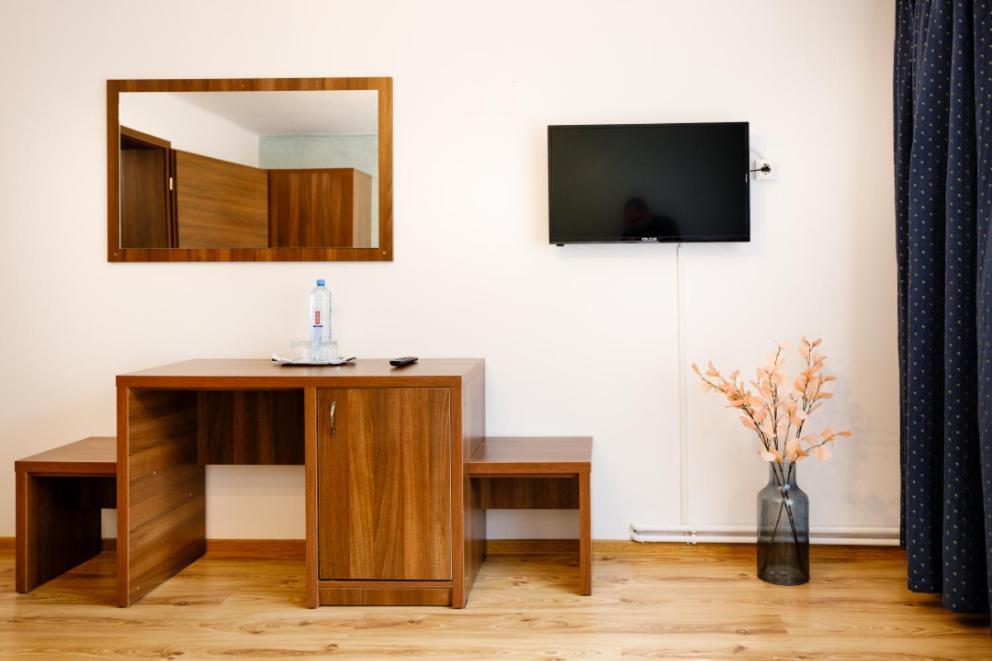 La Coltul Castelului Bran Boutique Hotel Luaran gambar